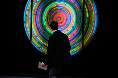 �Ա�ֱ�����ƹ����Ǯһ�죿ֱ���������ö��٣�