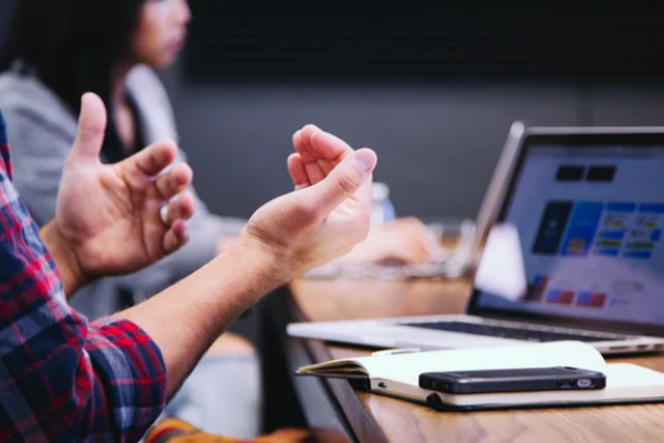 Ϊ���Ա�ֱͨ���ƹ���չ��?��ô����չ��