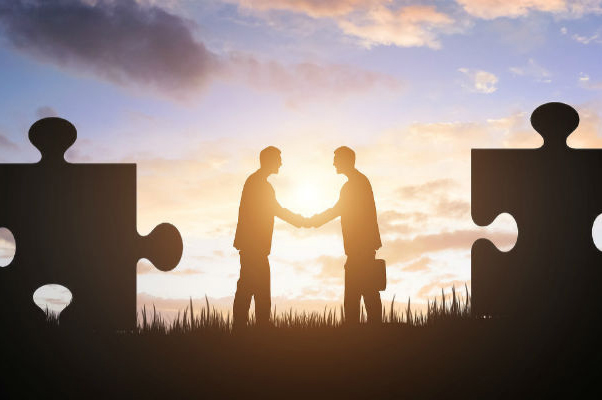 ���ֺͶ����ĸ���Ǯ�Ƚ����׿�?�ĸ��������