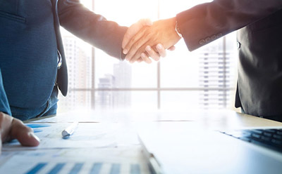 һ�����ߴ���̨����,���Կ������Ա����� �����Ա����ҹ���һ�������������Ӱ����