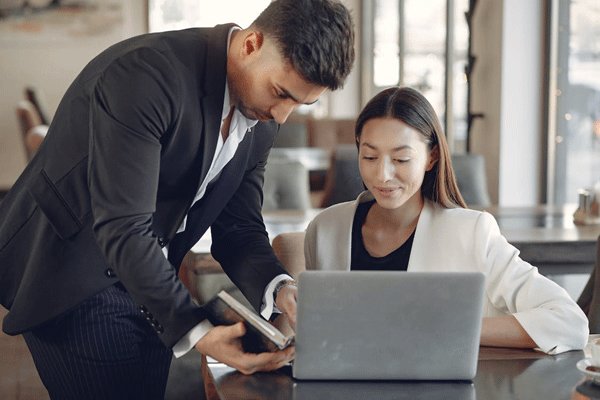 �Ա�����ر���������Щ