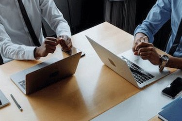 ��ο�ʼ����èֱ������