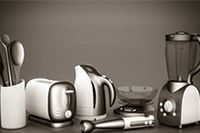 һ��100Ԫ����Ʒ,����ڱ�����Ʒȫ��״̬,��Ӱ��2�����۵������Ҫ���˿�,����ֻͬ����70Ԫ.��������ΪҪ���۳����ٷ�?